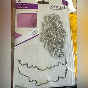 Gemini by Crafter's Companion Jingle Bells Stamp & Cutting Craft Die Set 3 pcSet